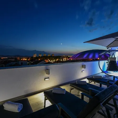 Luxury Lavie בית הארחה זאדאר