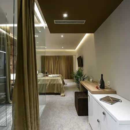 Luxury Lavie בית הארחה