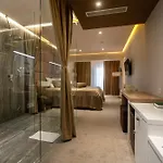 Luxury Lavie 4*