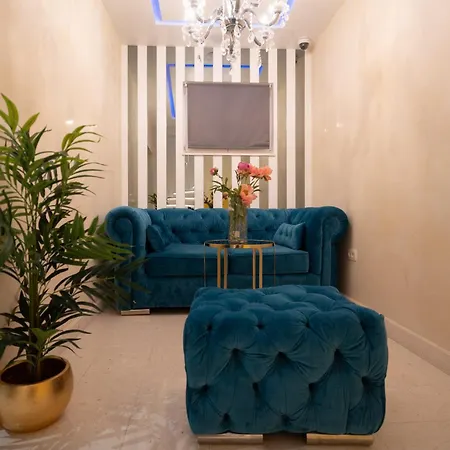 Luxury Lavie